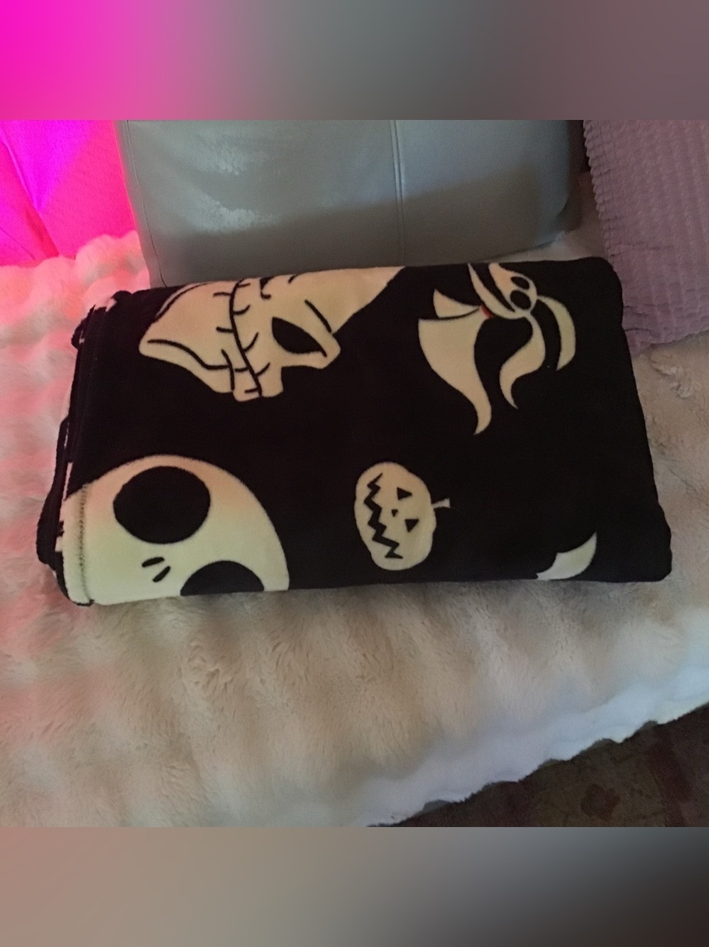 Disney Halloween Skull & Pumpkin Plush Throw Blanket - Black and Cream
